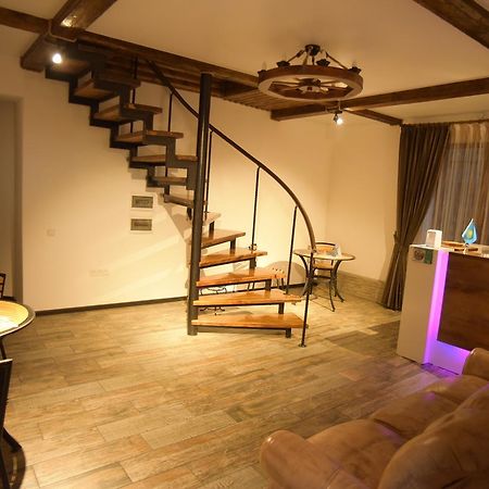 Sequoia Boutique Hotelタラズ エクステリア 写真